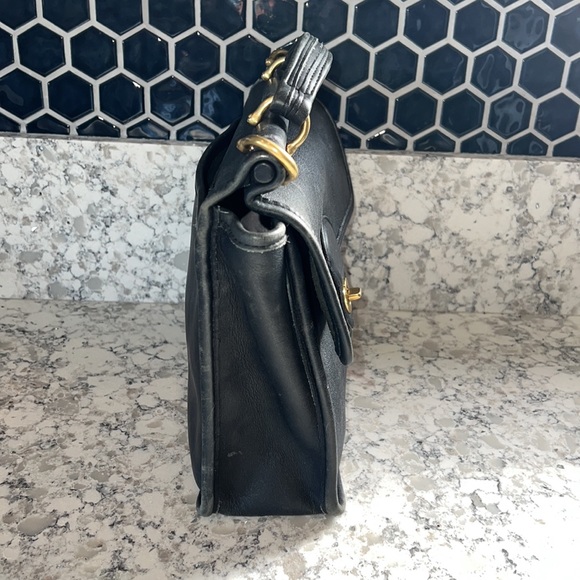 Coach Vintage Willis Crossbody Bag 9927 Navy Leather - Picture 6 of 16